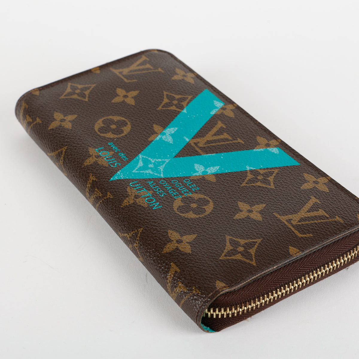 V Zippy Wallet, Monogram Turquoise