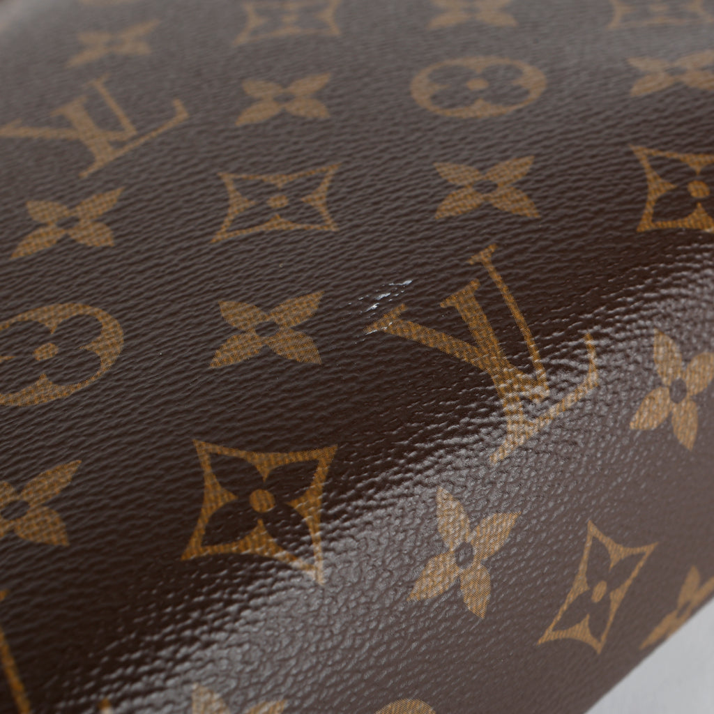Toiletry Pouch on Chain, Monogram