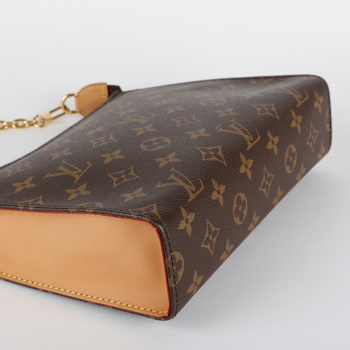 Toiletry Pouch on Chain, Monogram