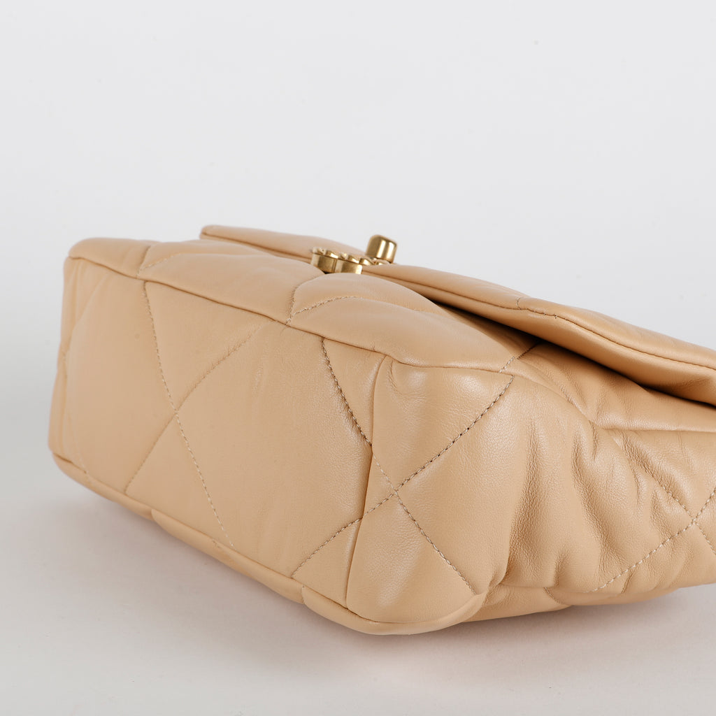 Medium 19, Beige Lambskin