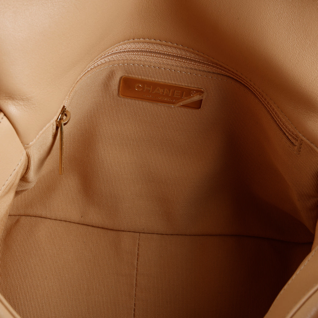 Medium 19, Beige Lambskin