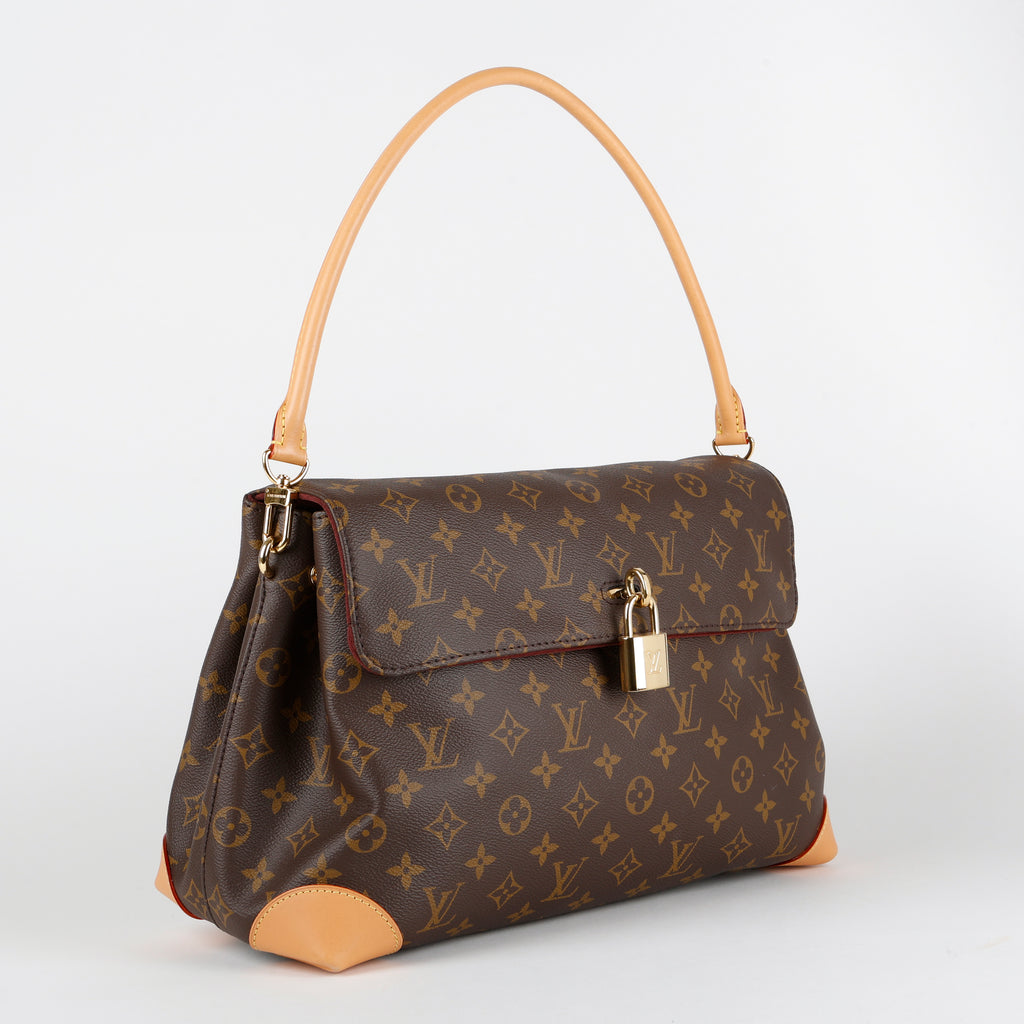 Hide Away MM, Monogram