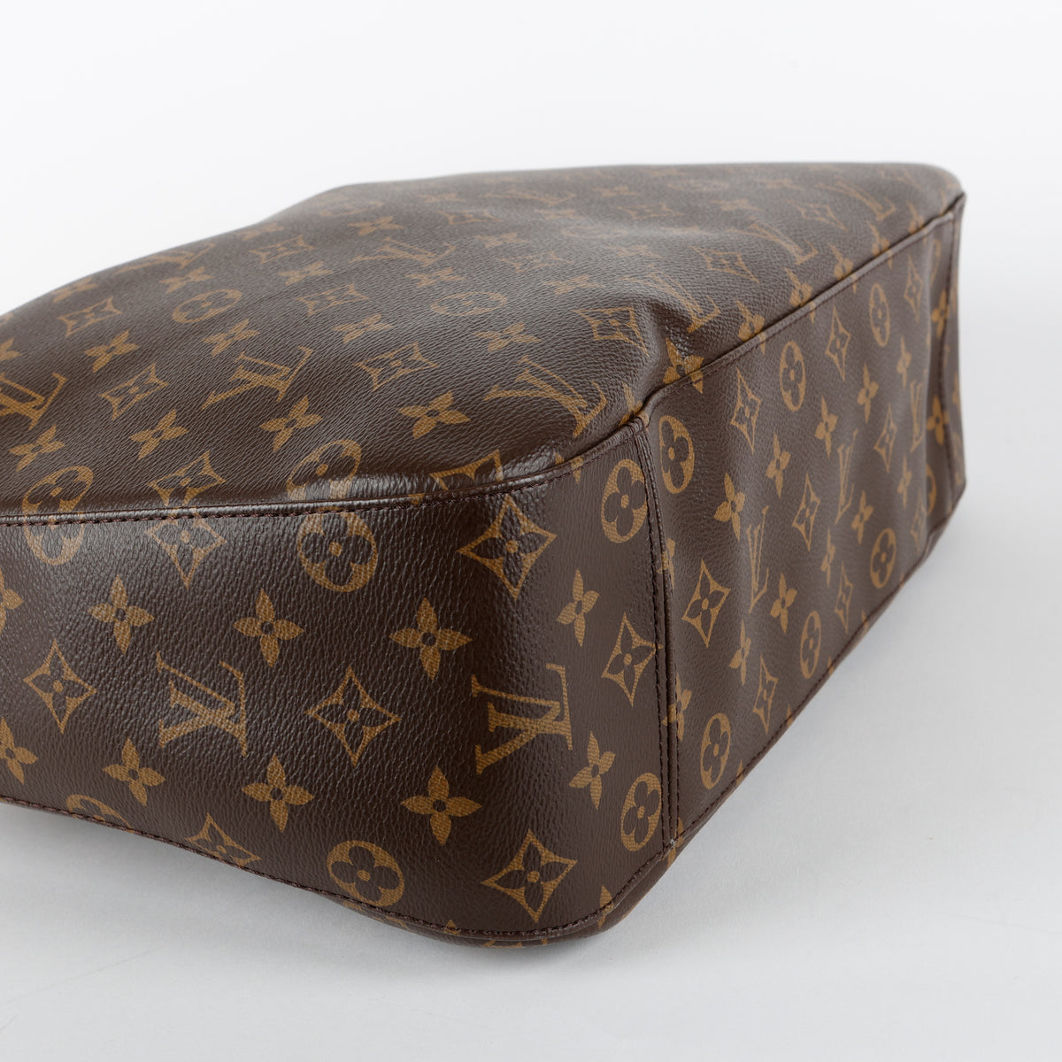Slouchy MM, Monogram