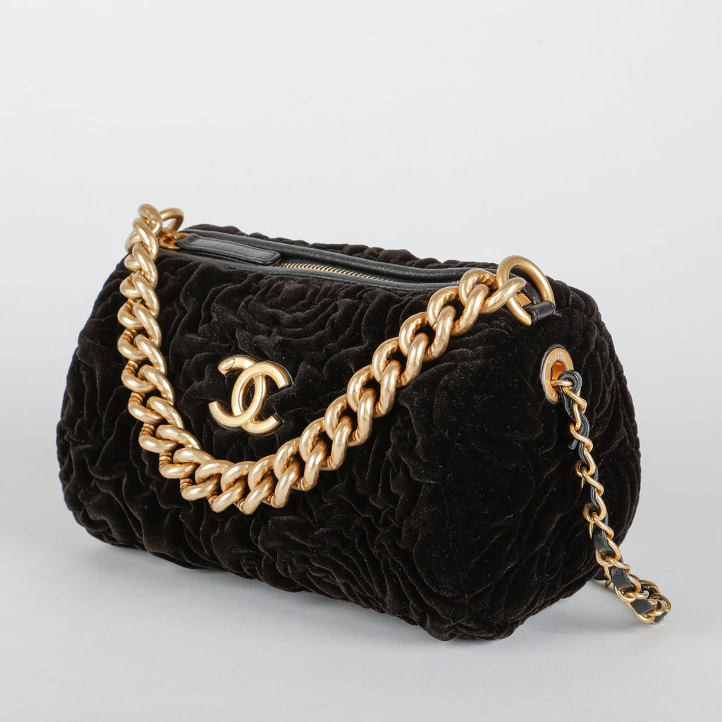 Camellia 2 Way Chain, Black Velvet