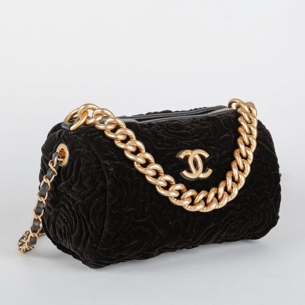 Camellia 2 Way Chain, Black Velvet