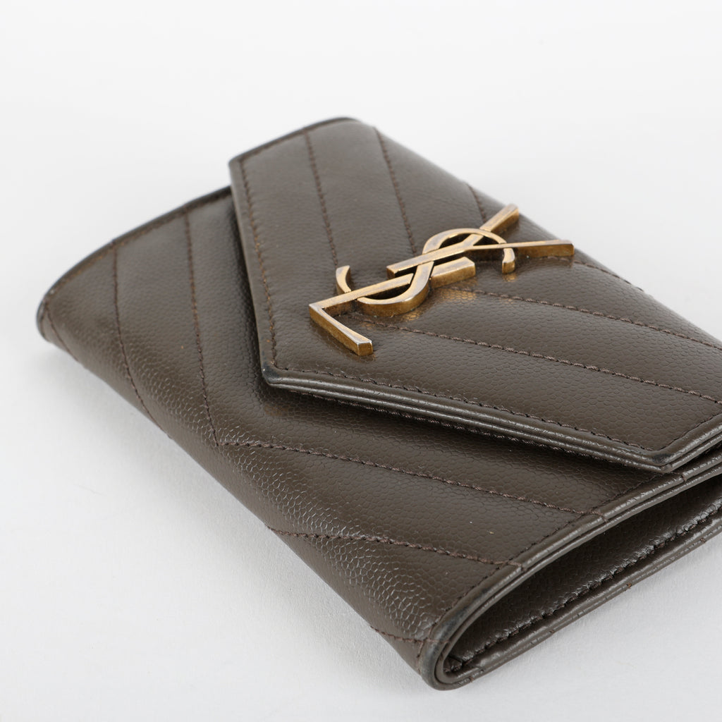 Small Envelope Wallet, Grey Pebble Grain de Poudre