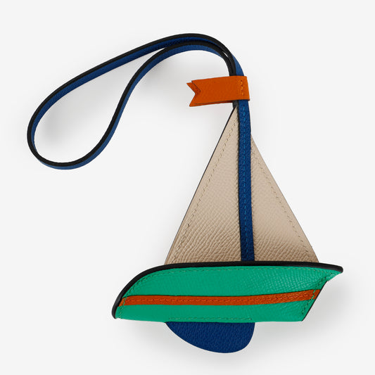Sail 24 Boat Bag Charm, Bleu Zellige/Nata/Orange/Vert Comics