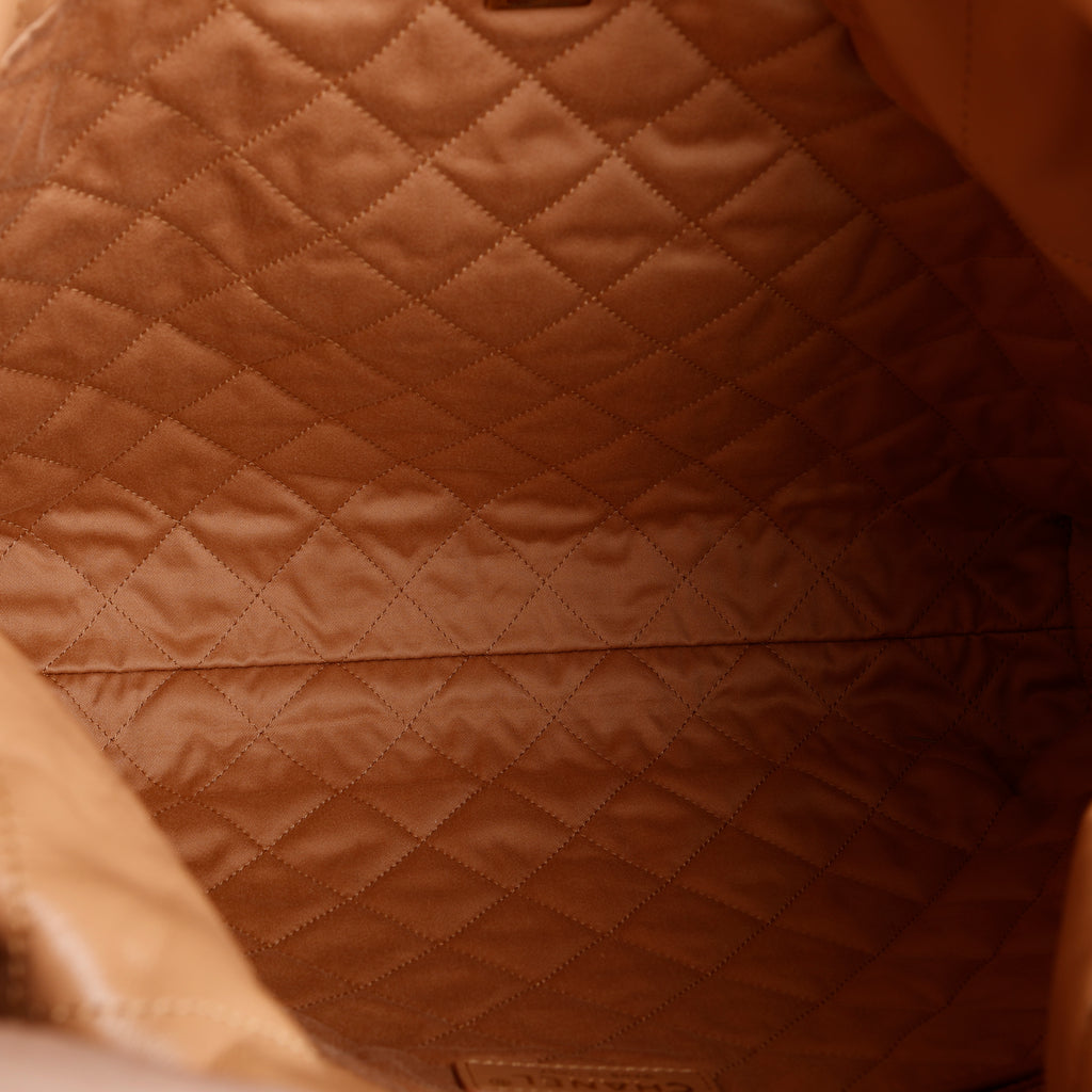 Medium 22, Caramel Quilted Lambksin
