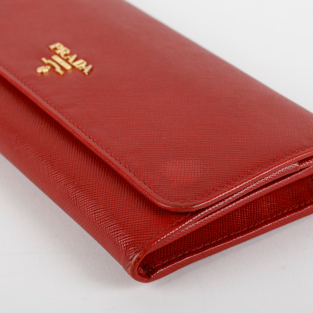 Wallet on Chain, Red Saffiano