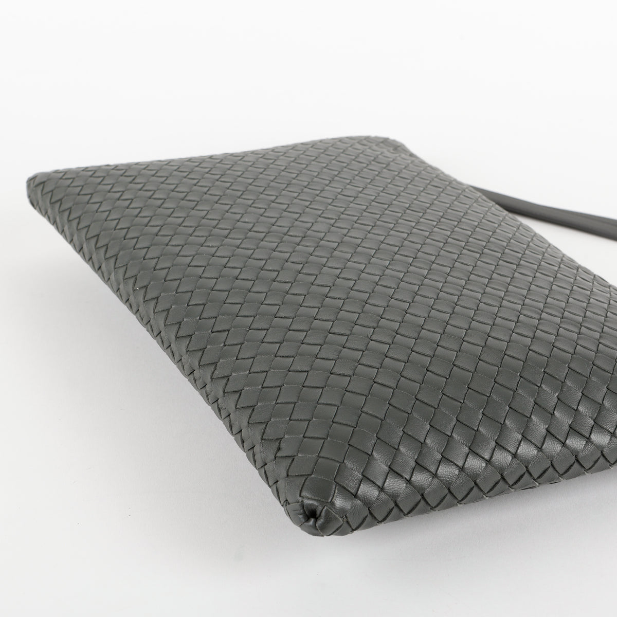 Large Intrecciato Zipped Wristlet, Grey