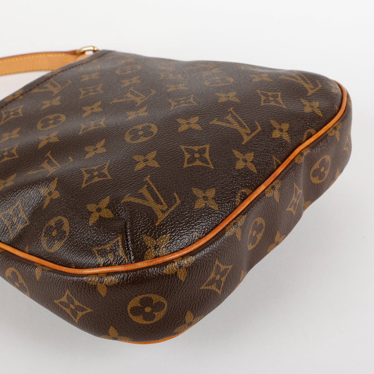 Odeon MM, Monogram