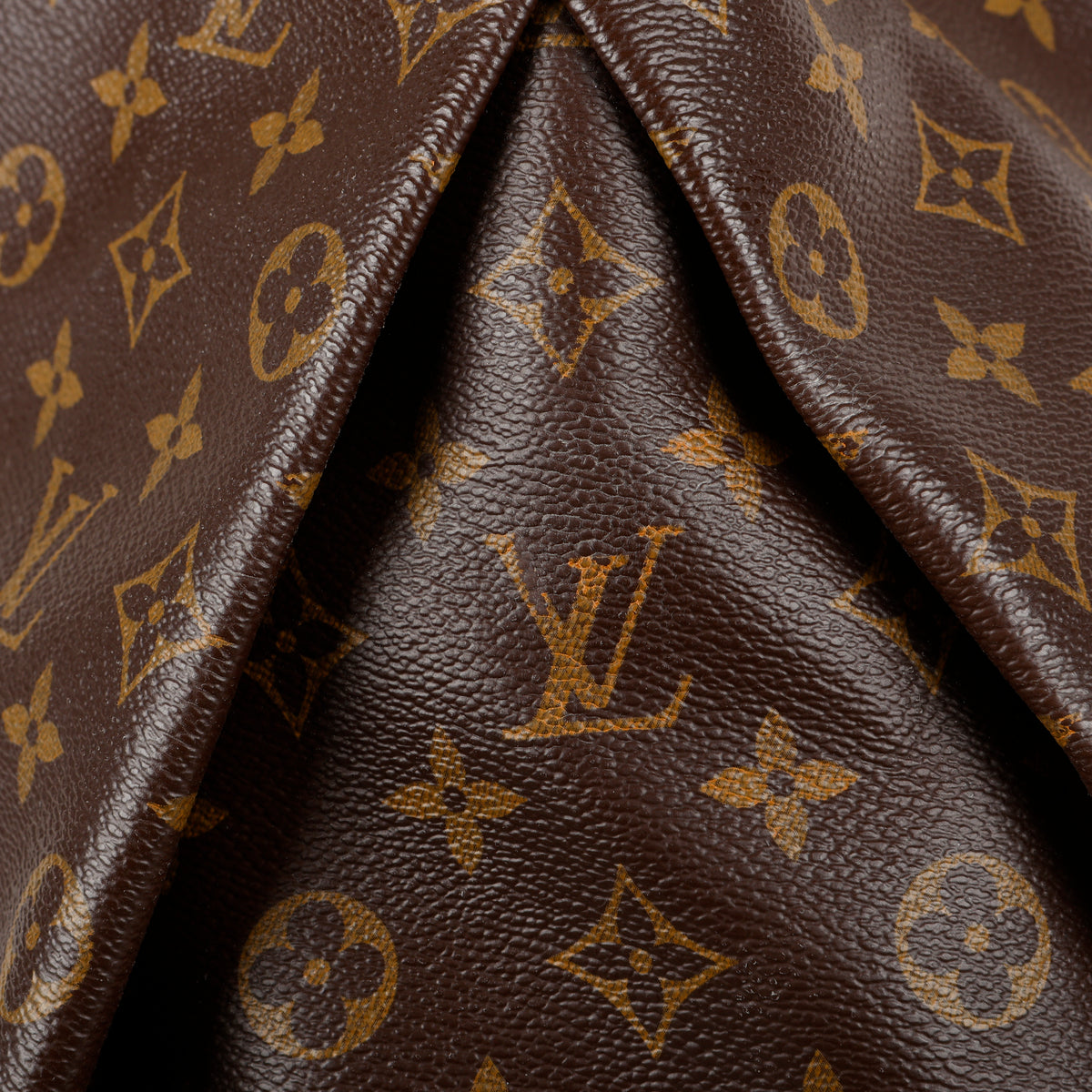 Artsy MM, Monogram