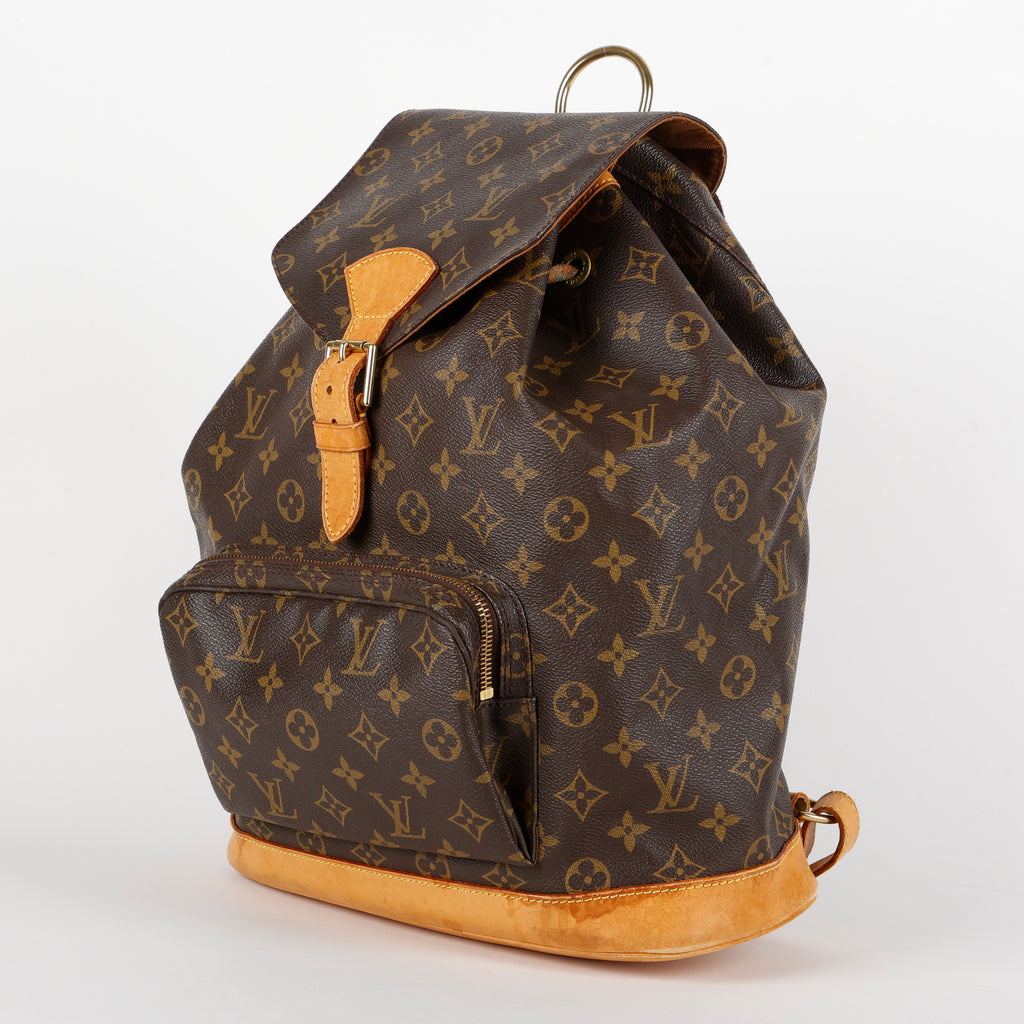 Montsouris GM, Monogram