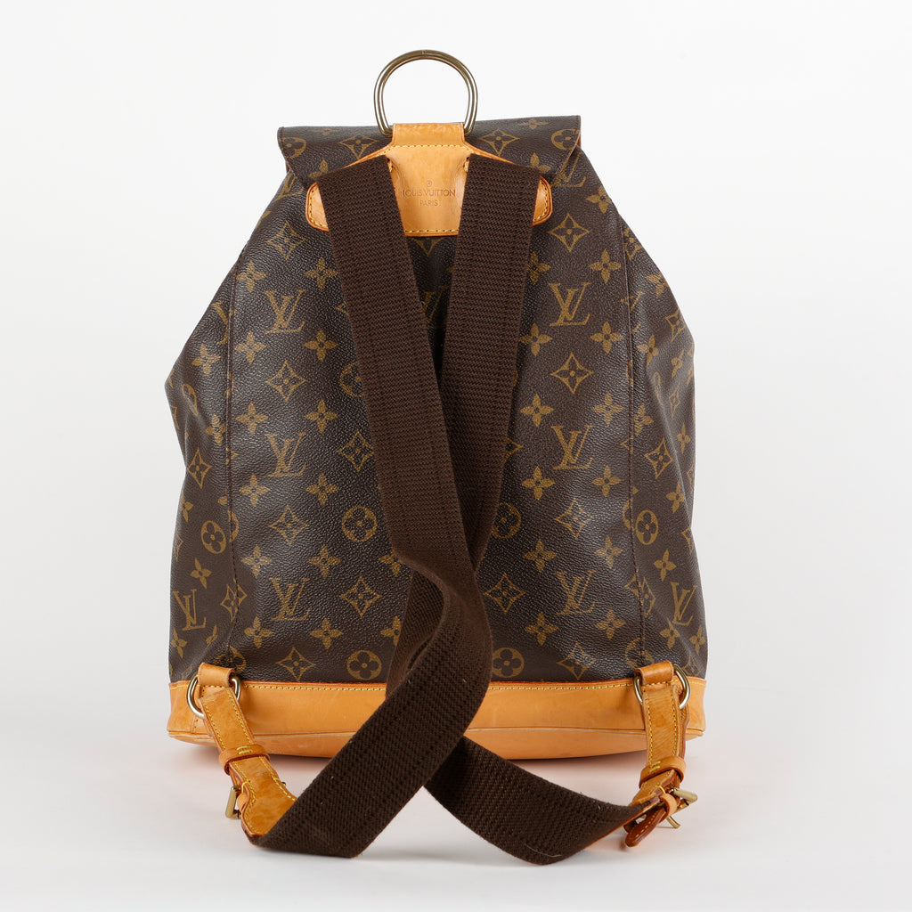 Montsouris GM, Monogram