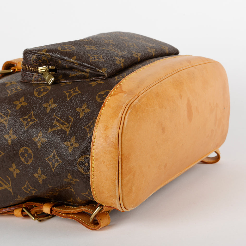 Montsouris GM, Monogram