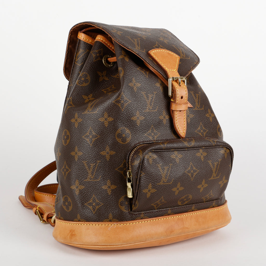 Montsouris PM, Monogram