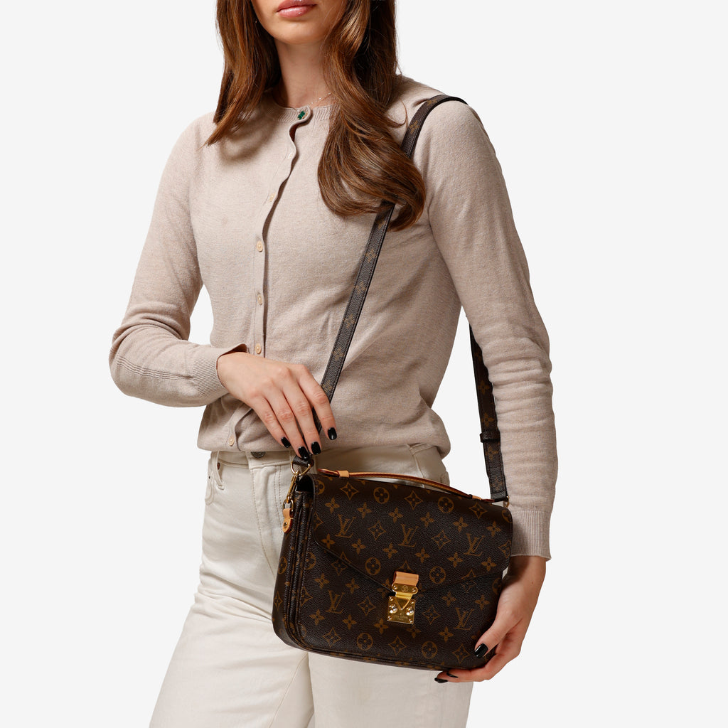 Pochette Metis, Monogram