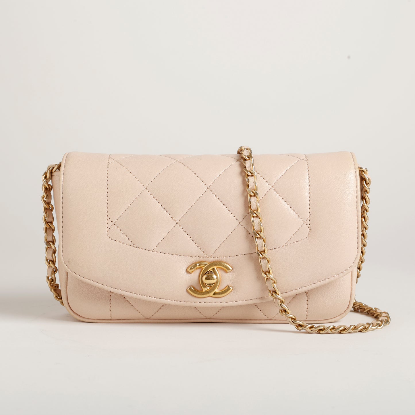 Mini Diana, Beige Lambskin  10125
