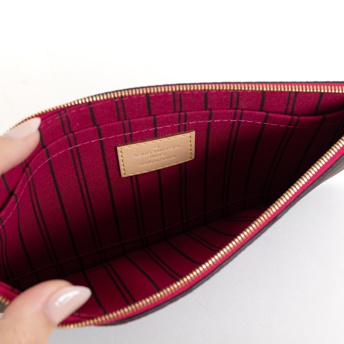 Pochette Wristlet, Monogram Fuchsia 7660