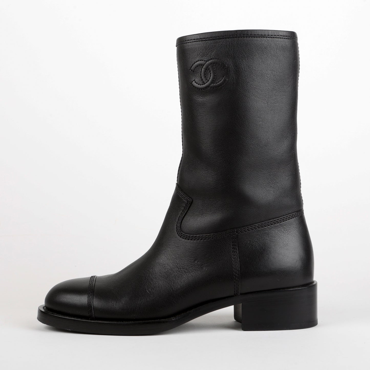 Mid Calf Quilted Leather Boots | Size 37.5