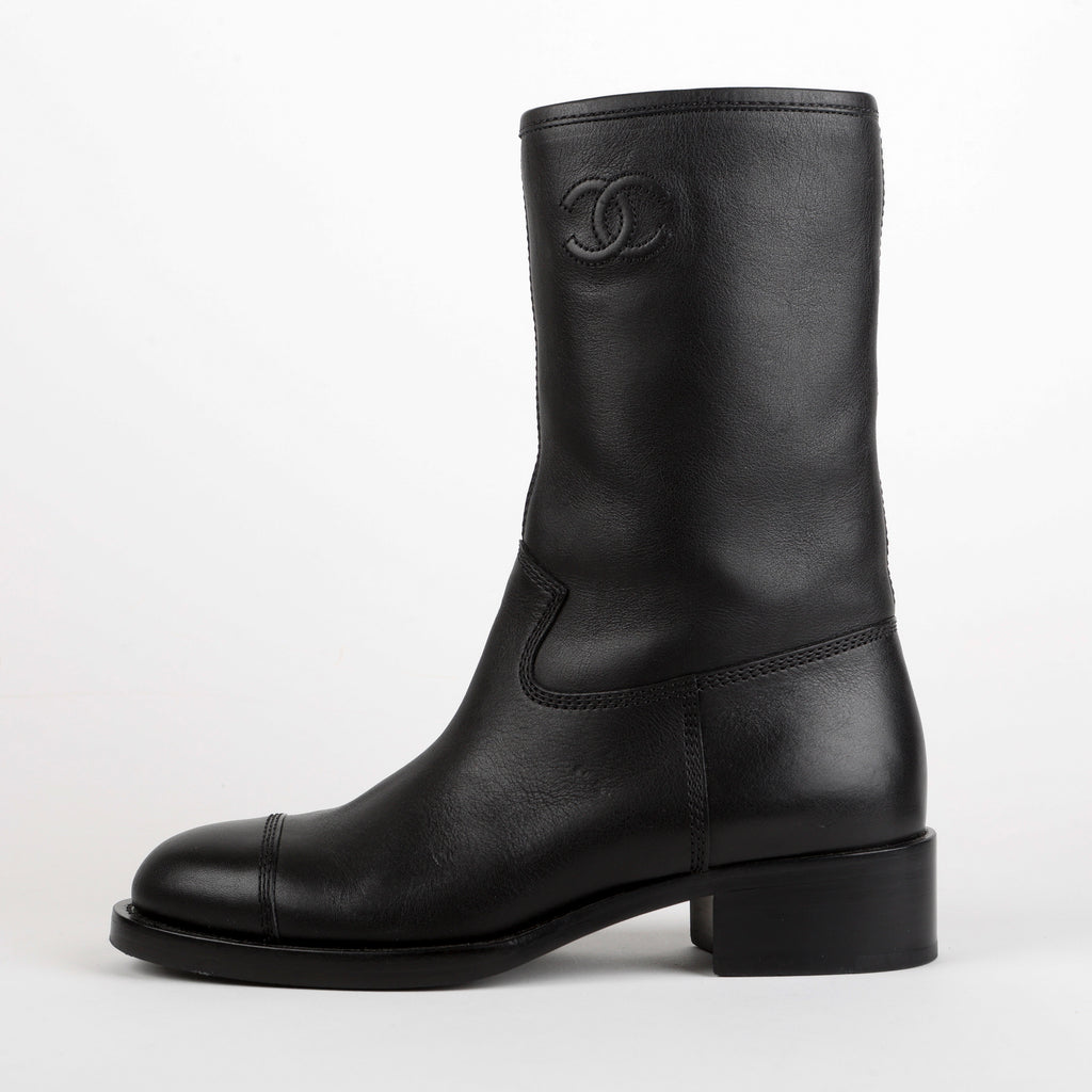 Mid Calf Quilted Leather Boots | Size 37.5