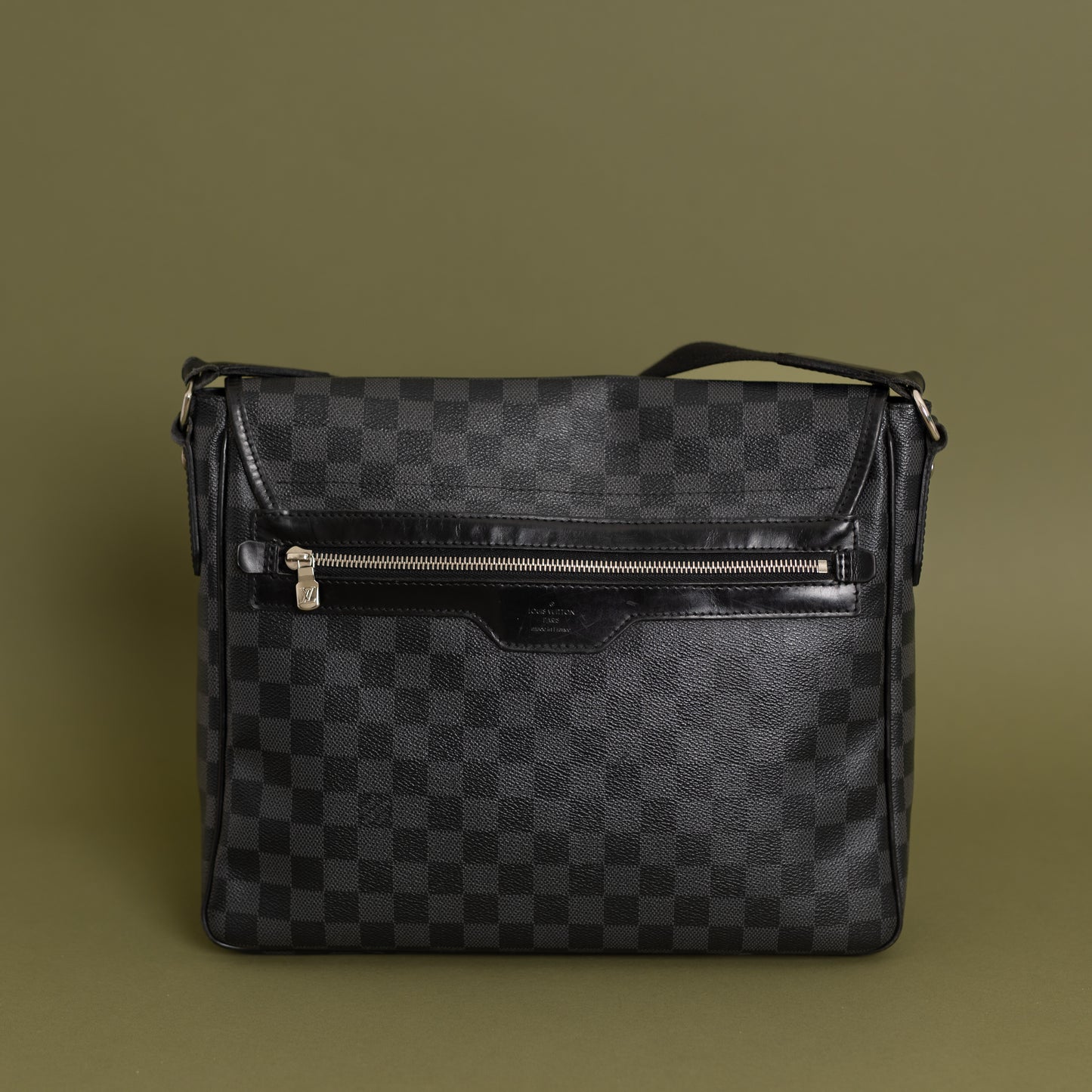 District PM, Damier Graphite 9370