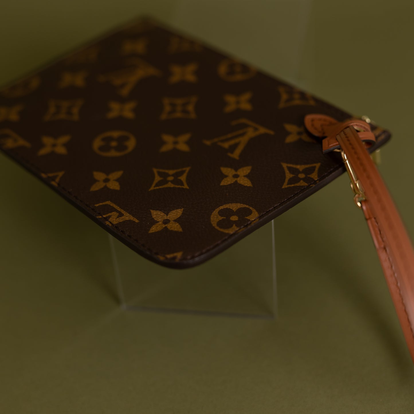 Pochette Wristlet PM, Monogram 8982