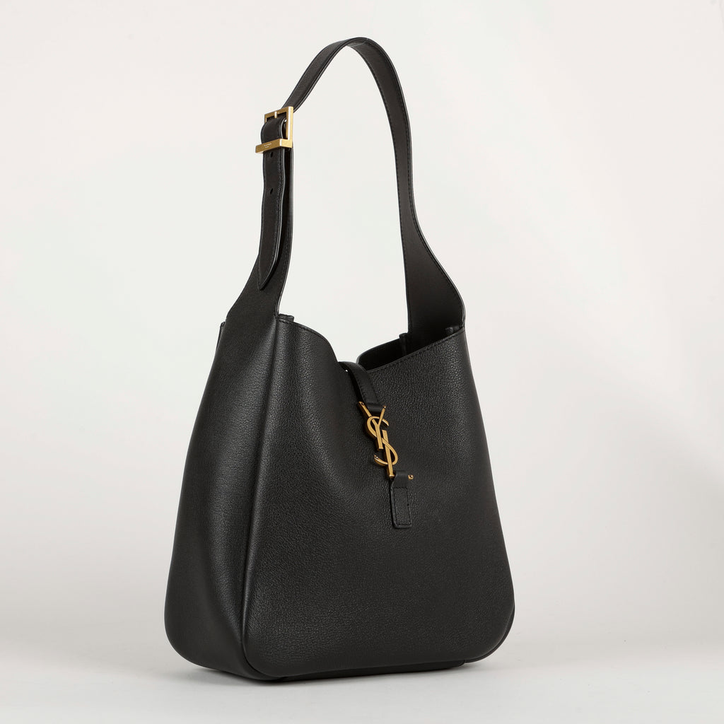 Small LE 5 à 7 Hobo, Black Grained Leather