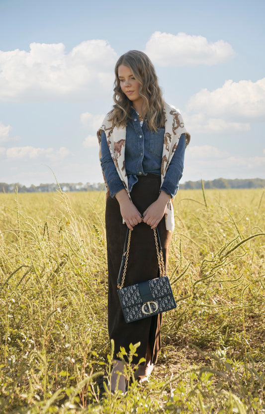 Montaigne 30 Chain Bag Navy Blue Oblique