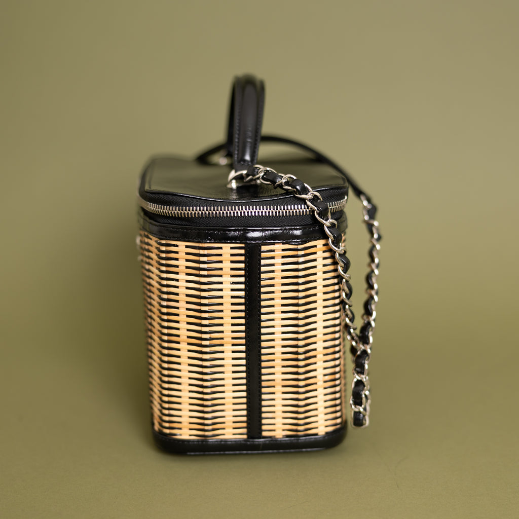 Medium Take Away Vanity Case, Raffia/Black