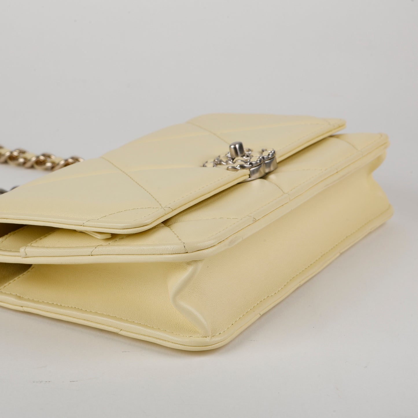19 Wallet on Chain, Butter Yellow Lambskin