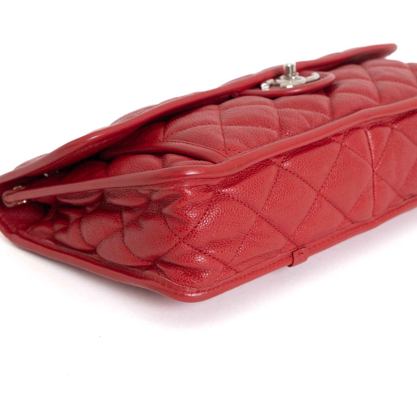 Medium Riviera Flap Bag Calfskin Caviar, Red 7584