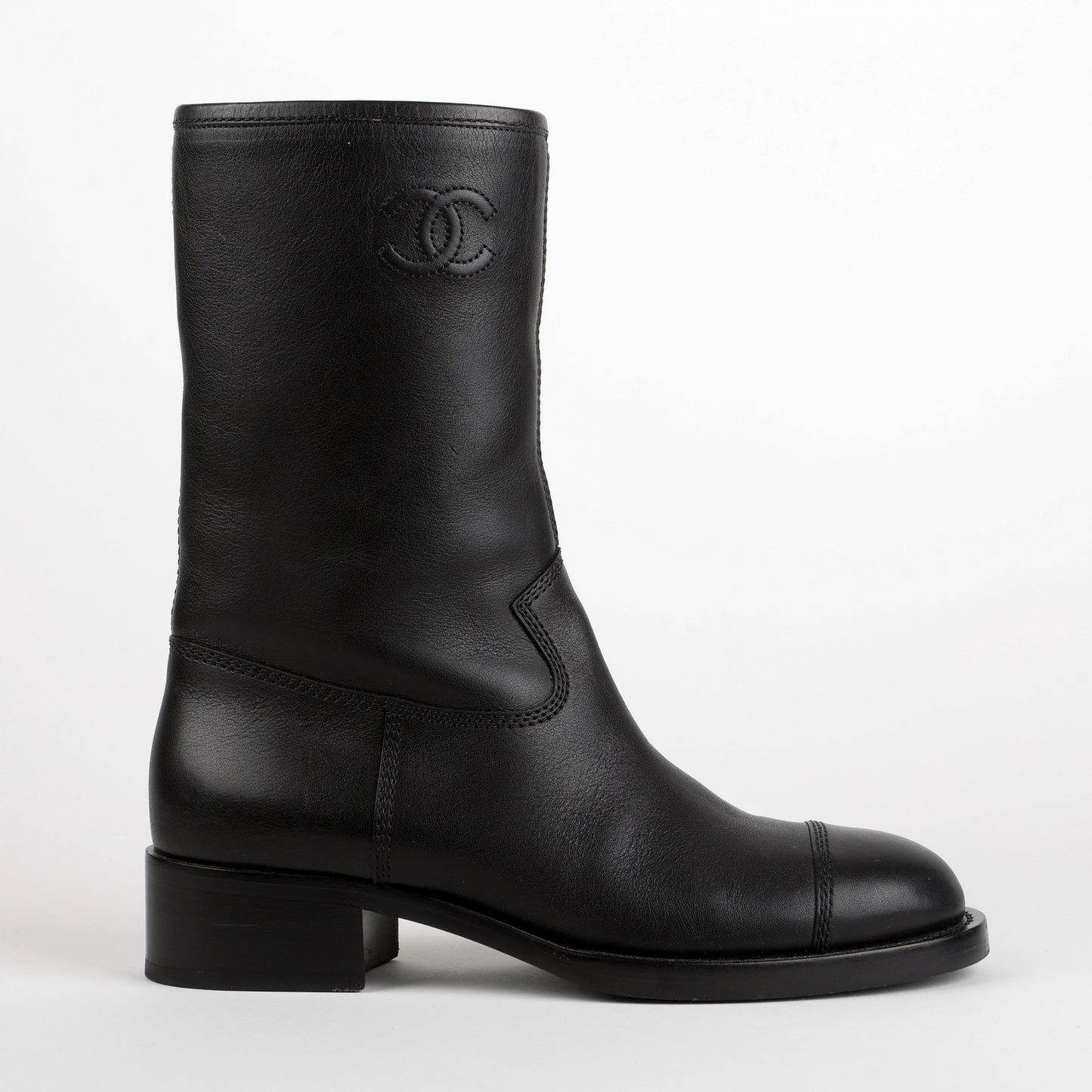 Mid Calf Quilted Leather Boots | Size 37.5