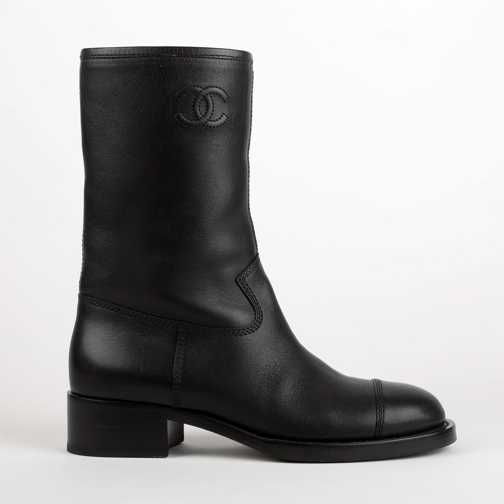 Mid Calf Quilted Leather Boots | Size 37.5