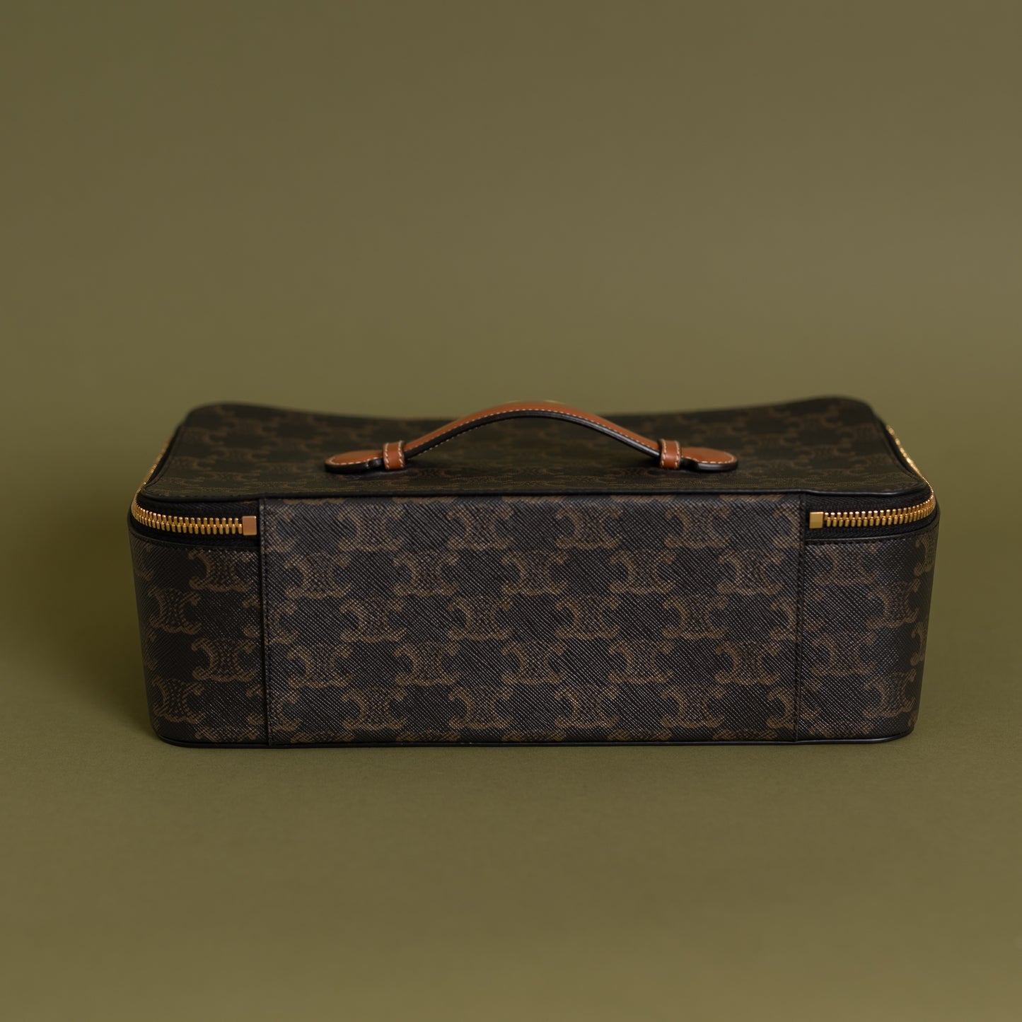 Large Top Handle Toiletry Case, Canvas/Tan Calfskin 8962