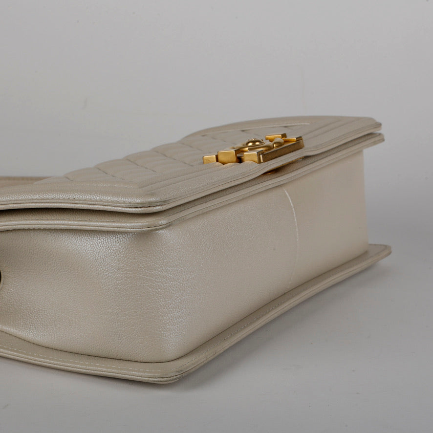Old Medium Boy Bag, Iridescent Cream 11546