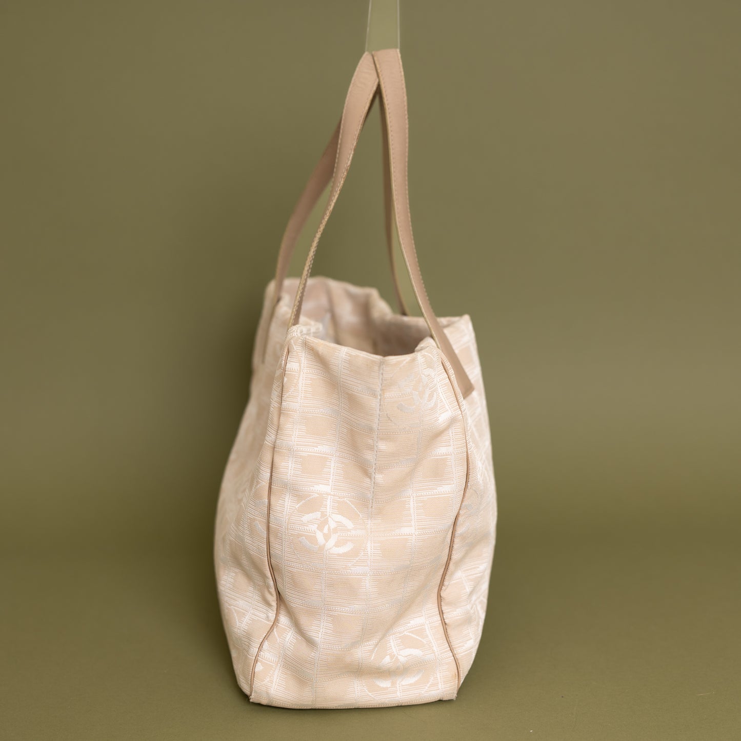 Medium Travel Line Tote, Cream Nylon 9944