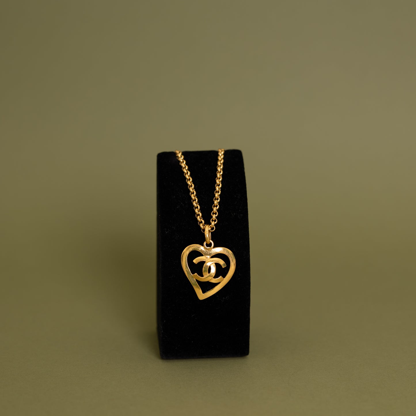 95P Coco Mark Heart Necklace
