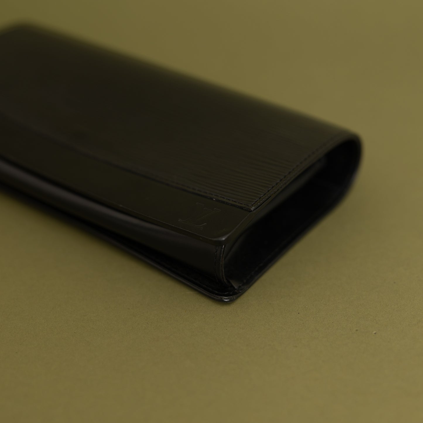 Honfleur Clutch, Black Epi